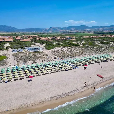 Isa-hotel With Swimming Pool Just 300 Mt From The Baia Delle Mimose-beach Hotel