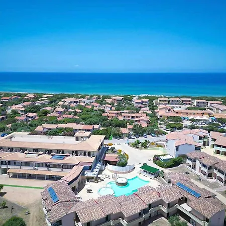 Hotel Isa-hotel With Swimming Pool Just 300 Mt From The Baia Delle Mimose-beach Badesi